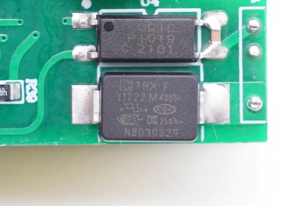 1651555771979846.jpg 32.jpg